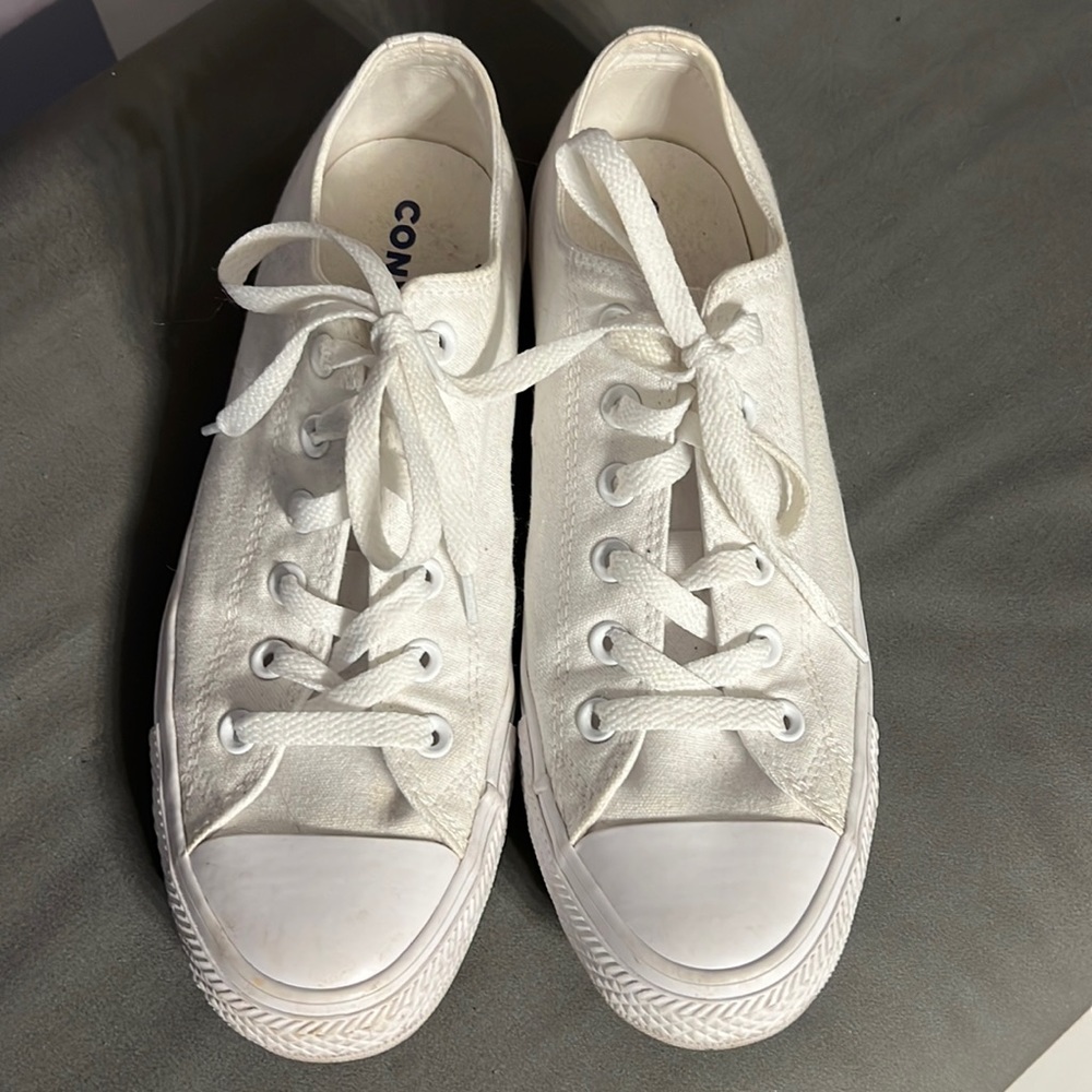 Men or Womens White Converse All Stars